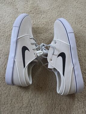 Nike Beige Stefan Janoski Canvas Sneakers with Black Swoosh